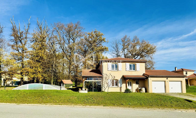 Maison - 138 m² - 6 pièces