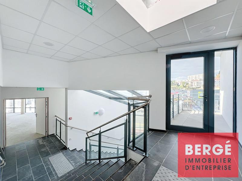 Bureau - 480 m²