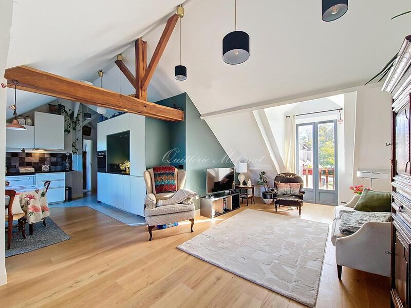 Appartement - 94 m² - 4 pièces