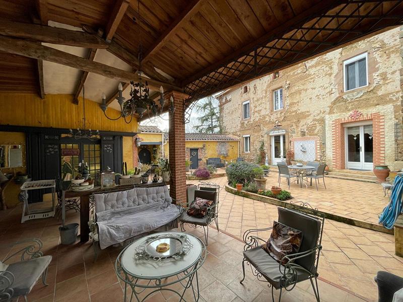 Bastide - 295 m² - 8 pièces