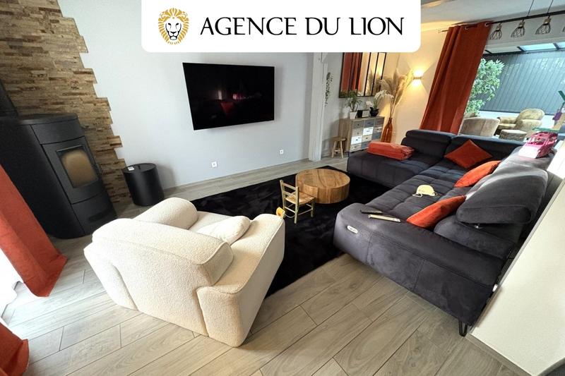 Maison - 151 m² - 8 pièces