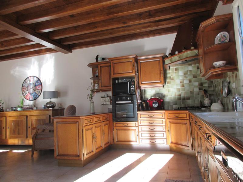Maison - 250 m² - 9 pièces