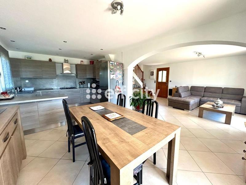 Villa - 92 m² - 4 pièces