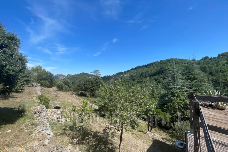 Maison - 207 m² - 7 pièces