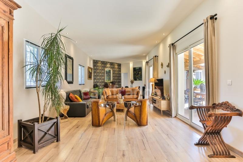 Villa - 161 m² - 6 pièces