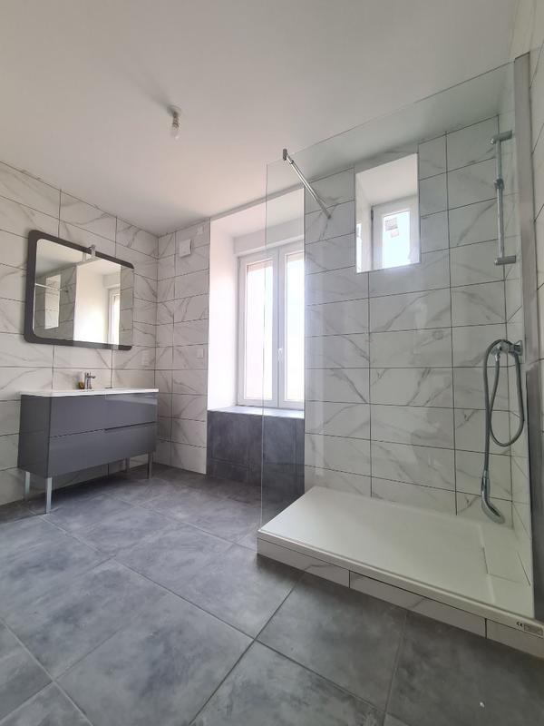 Appartement - 70 m² - 3 pièces