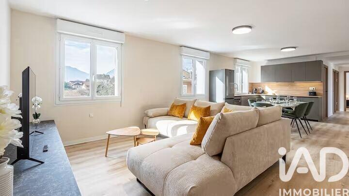 Appartement - 108 m² - 5 pièces