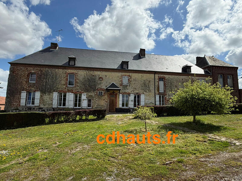 Maison - 277 m² - 12 pièces