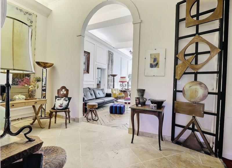 Appartement - 204 m² - 6 pièces