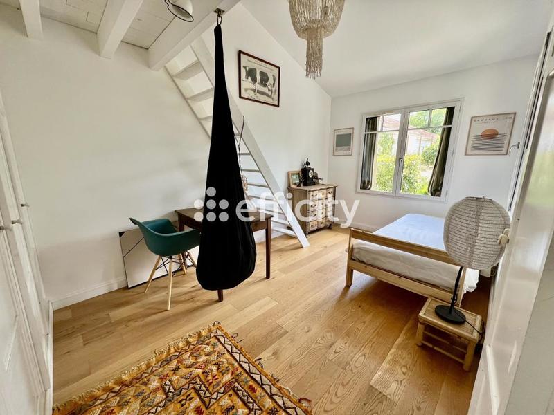 Pavillon - 146 m² - 6 pièces