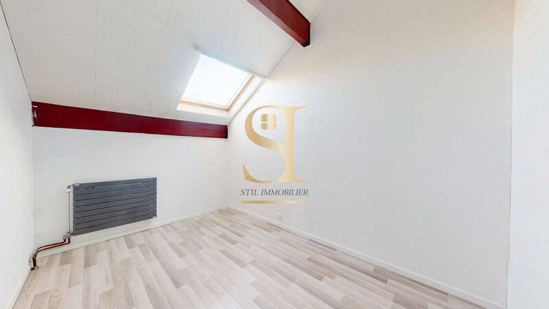 Appartement - 92 m² - 5 pièces