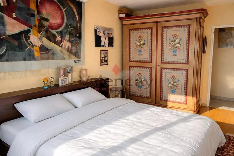 Appartement - 105 m² - 5 pièces