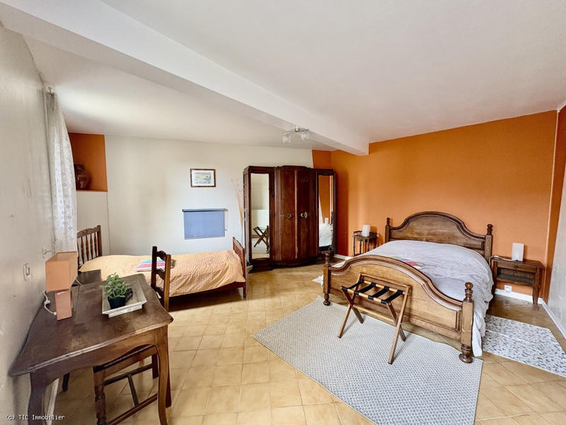 Maison - 176 m² - 7 pièces