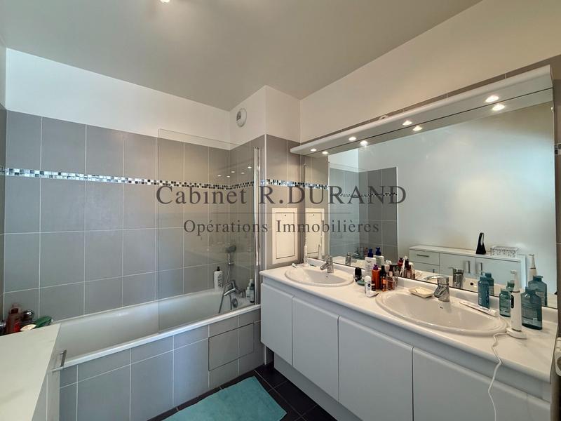 Appartement - 102 m² - 5 pièces