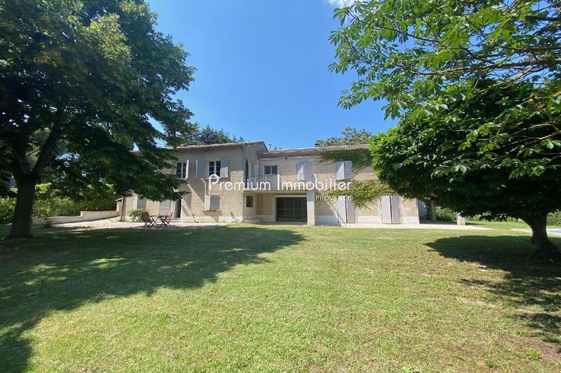 Villa - 270 m² - 7 pièces