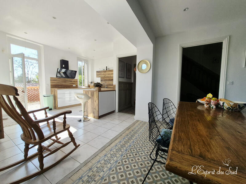 Maison ancienne - 250 m² - 11 pièces