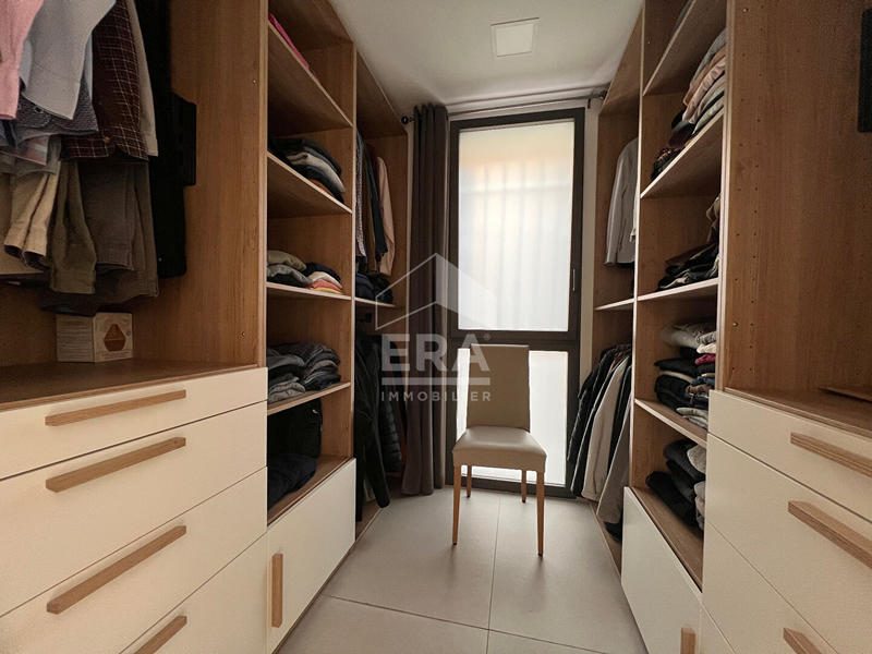 Villa - 220 m² - 7 pièces