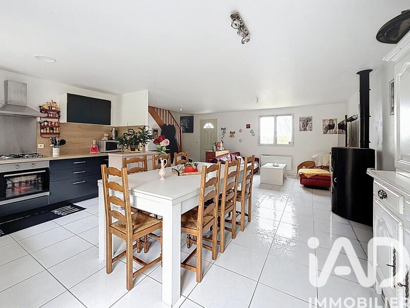 Maison - 107 m² - 6 pièces