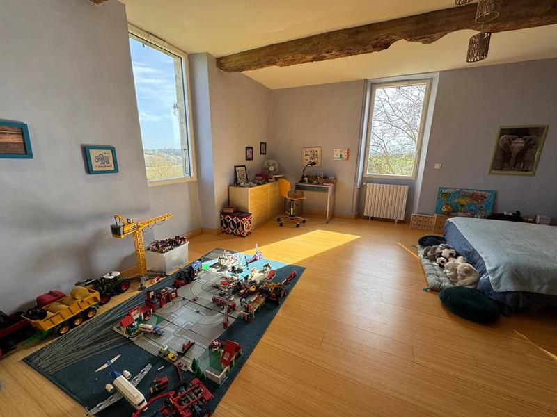 Maison - 397 m² - 14 pièces