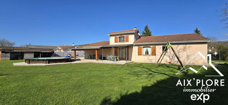 Maison - 101 m² - 5 pièces
