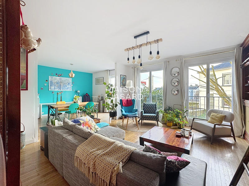 Appartement - 100 m² - 4 pièces