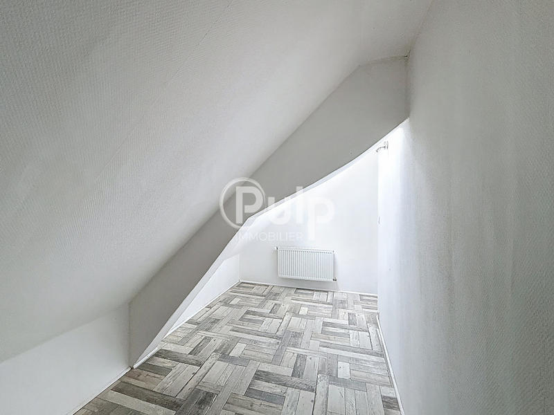 Maison - 176 m² - 8 pièces