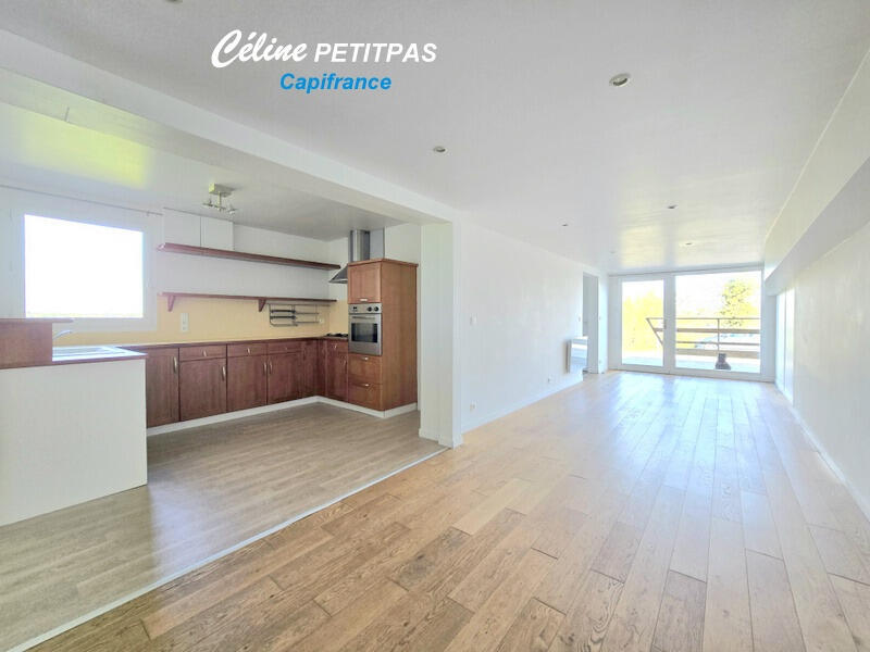 Maison - 135 m² - 7 pièces