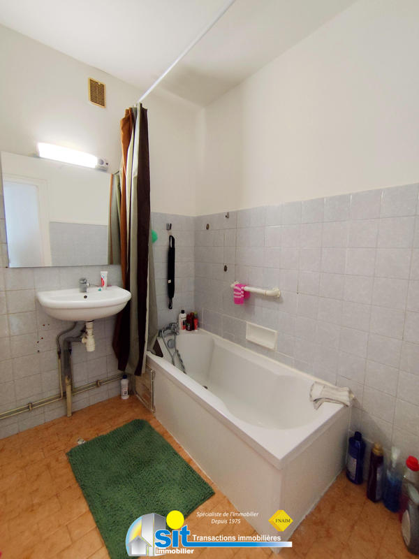 Maison - 247 m² - 10 pièces