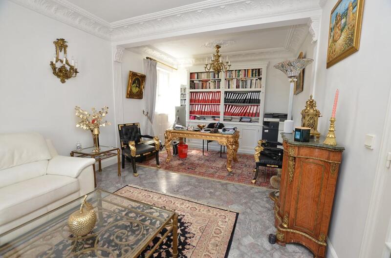 Maison - 205 m² - 8 pièces