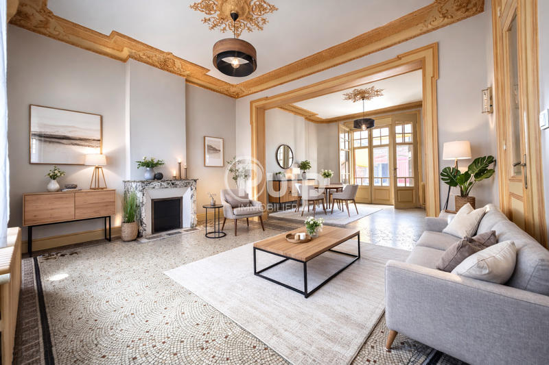 Demeure - 300 m² - 10 pièces