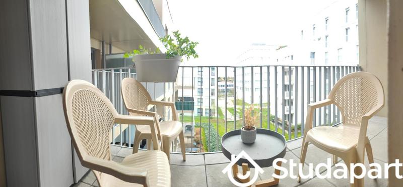 Chambre - 9 m² - 1 pièce