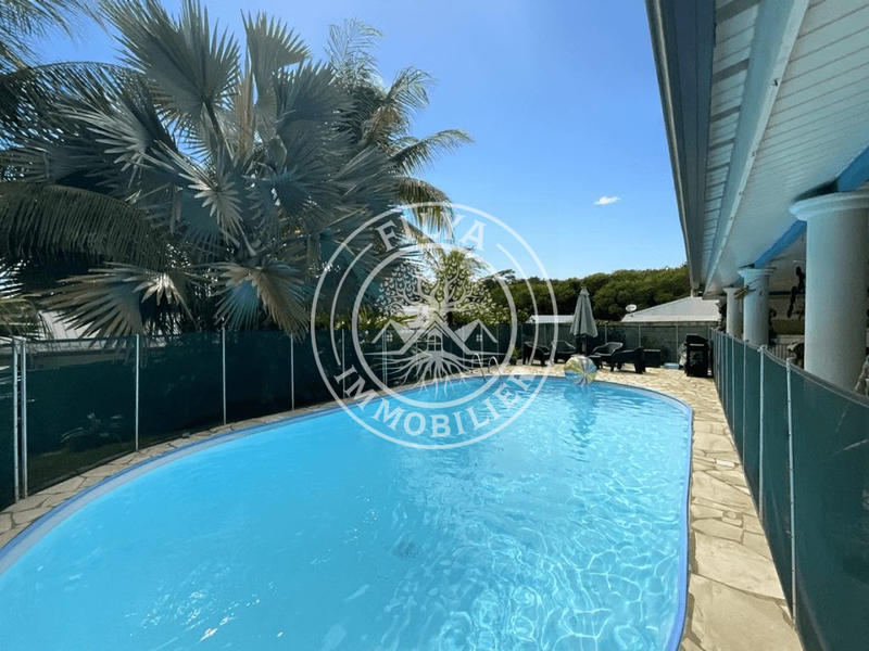 Maison - 146 m² - 6 pièces