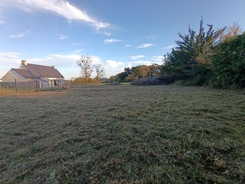 Terrain constructible - 1 200 m²