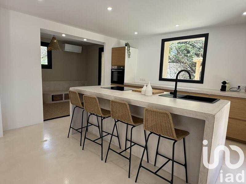 Maison - 151 m² - 6 pièces