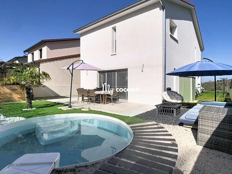 Maison - 145 m² - 5 pièces