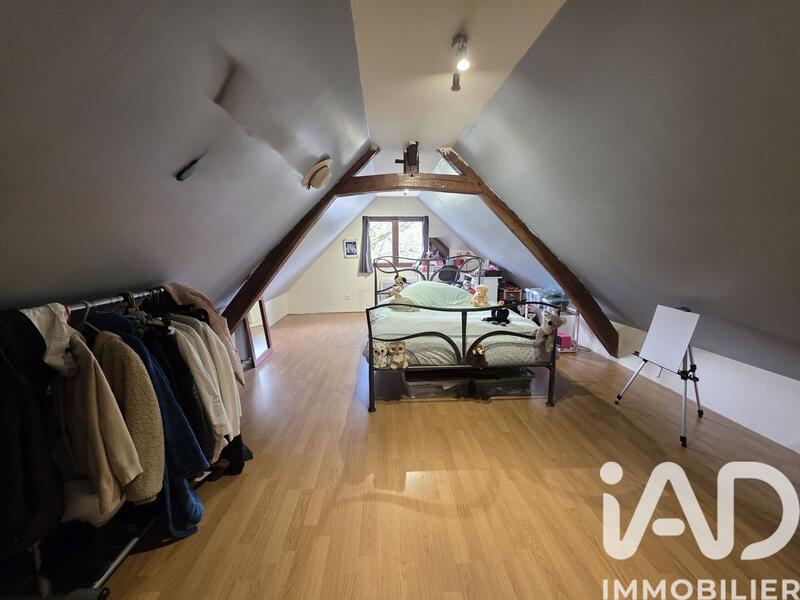 Maison - 104 m² - 5 pièces