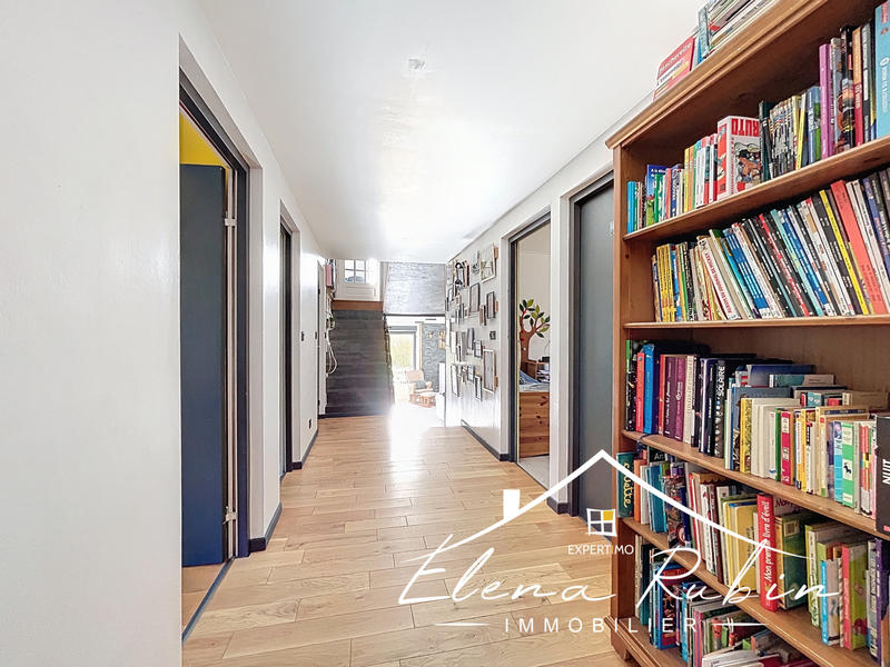 Maison - 187 m² - 8 pièces