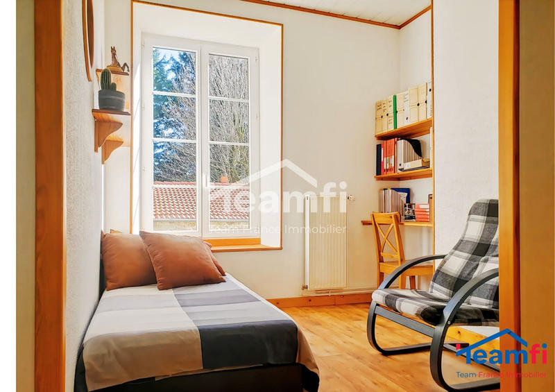 Maison - 174 m² - 10 pièces