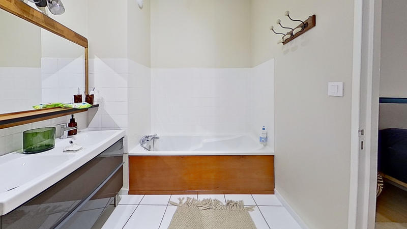 Appartement - 148 m² - 5 pièces