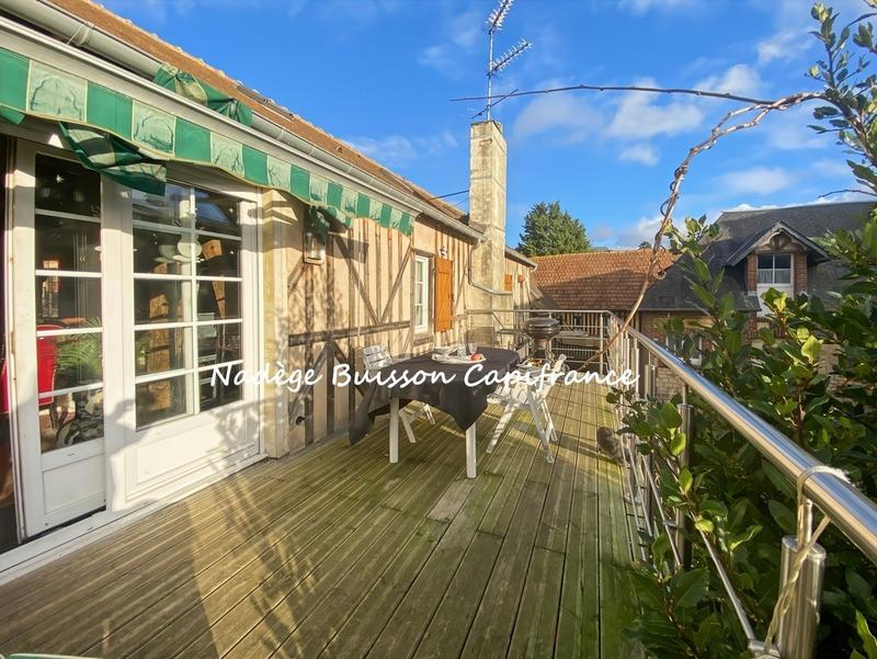 Maison - 233 m² - 10 pièces