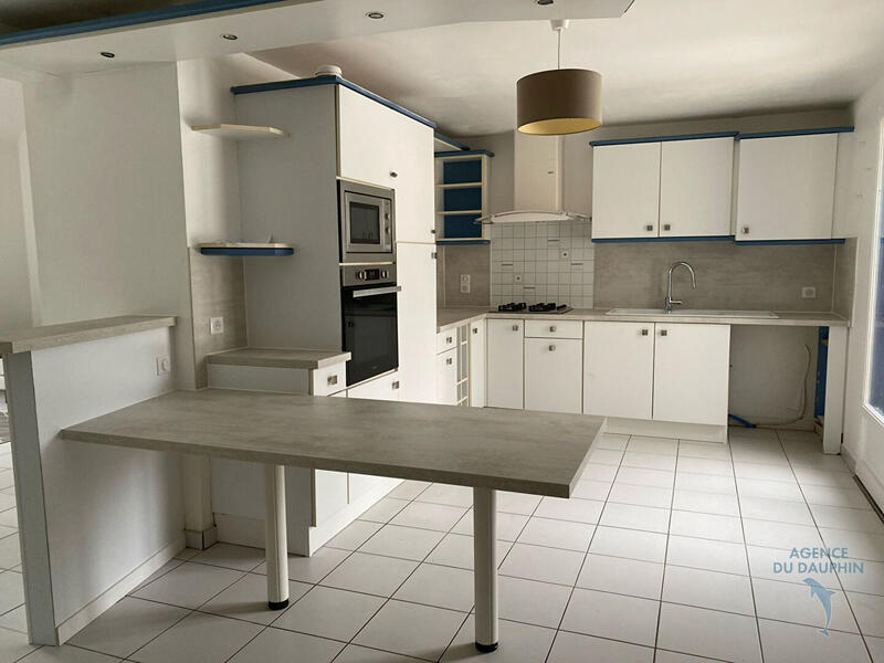 Maison - 160 m² - 4 pièces