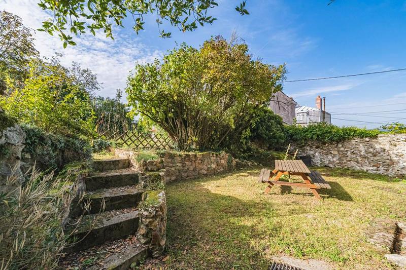 Maison - 98 m² - 4 pièces