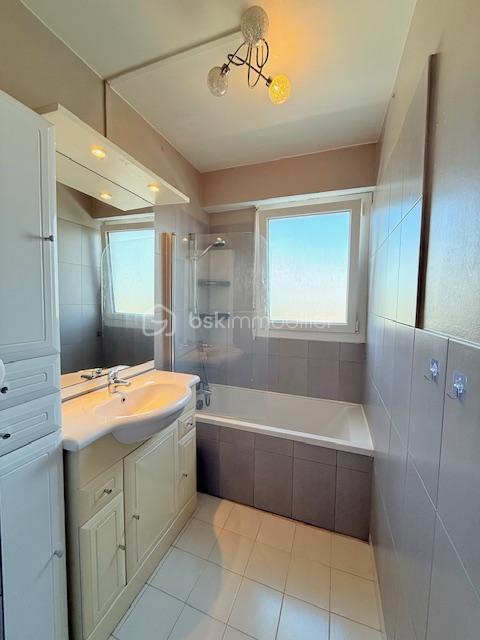 Appartement - 82 m² - 5 pièces