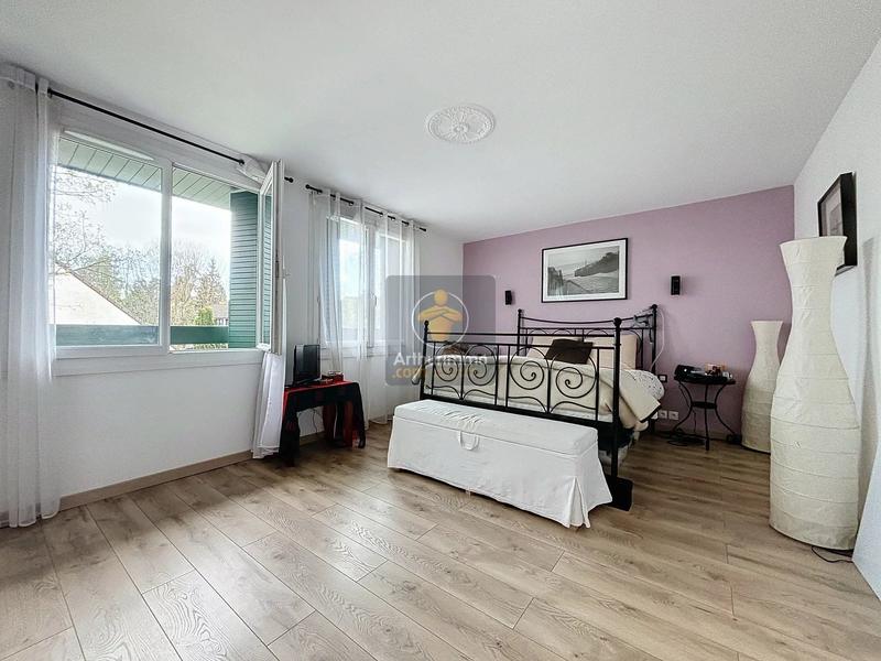 Maison - 169 m² - 7 pièces