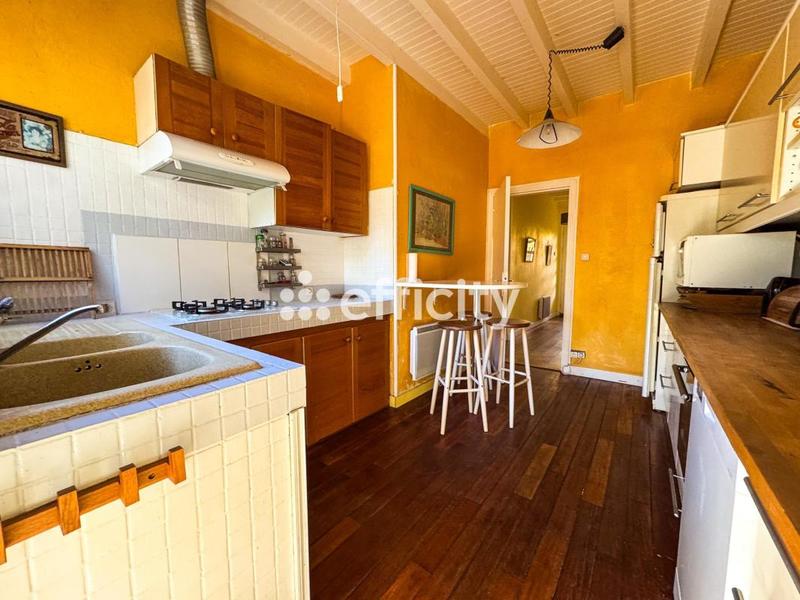 Maison - 140 m² - 5 pièces