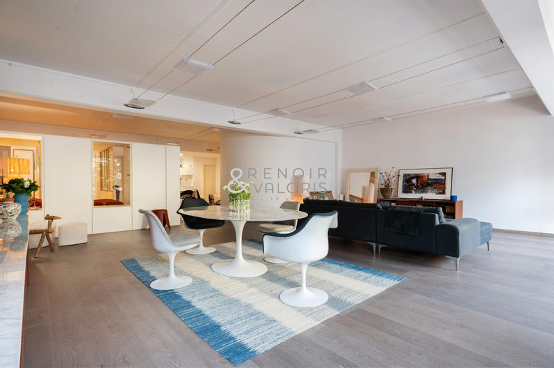 Loft - 116 m² - 4 pièces