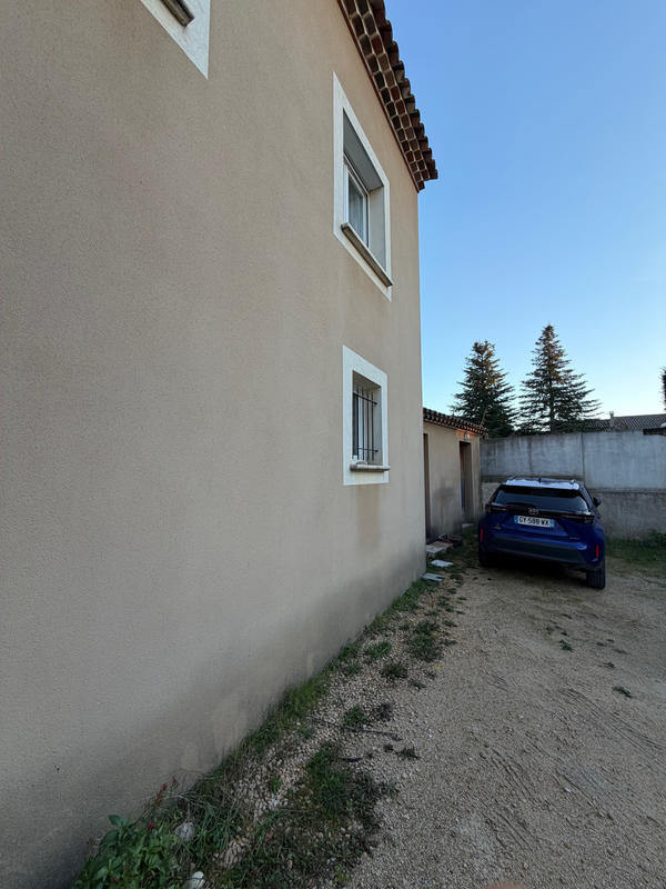 Maison - 99 m² - 4 pièces