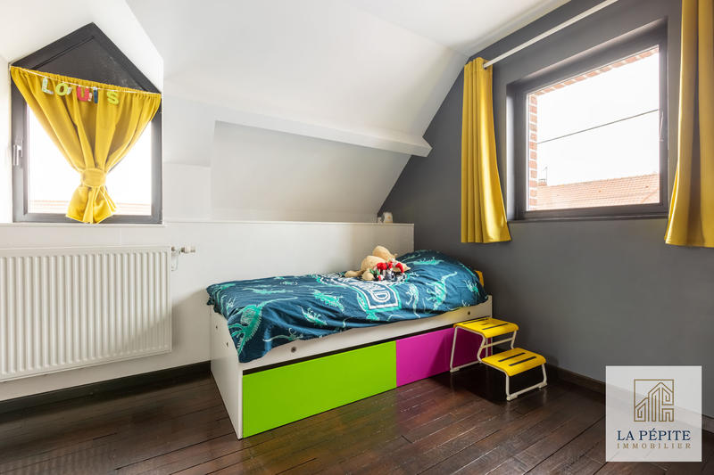 Villa - 280 m² - 10 pièces