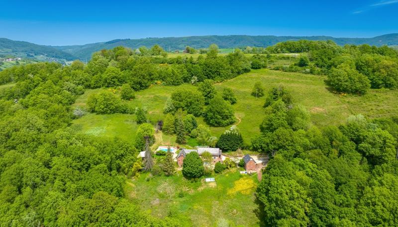 Maison - 220 m² - 7 pièces