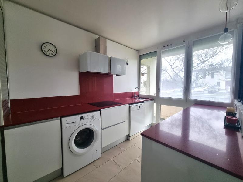 Appartement - 77 m² - 4 pièces